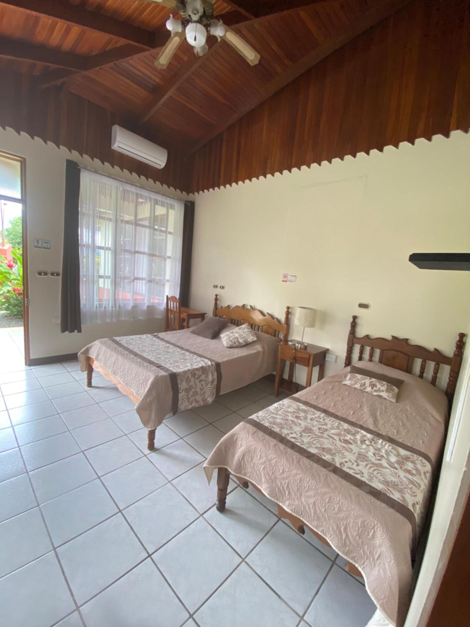 Befox Adventure Hotel La Fortuna ภายนอก รูปภาพ
